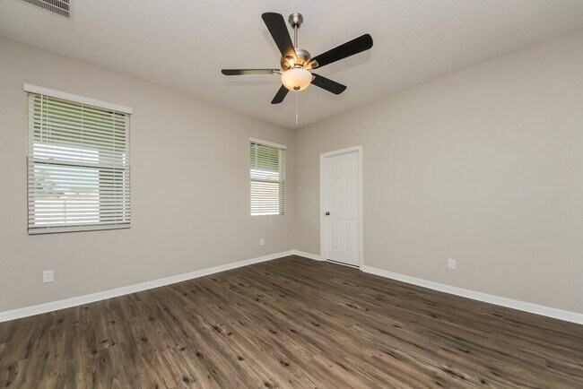 Building Photo - 2743 Creekmore Ct