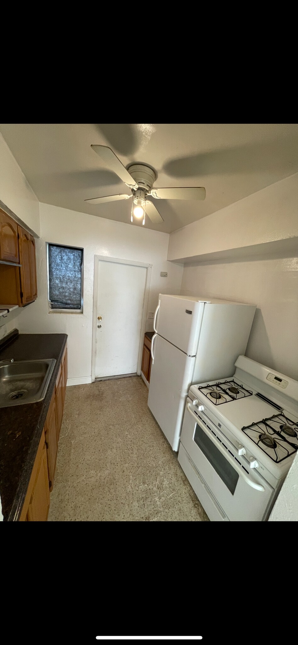 Building Photo - 750 83rd St