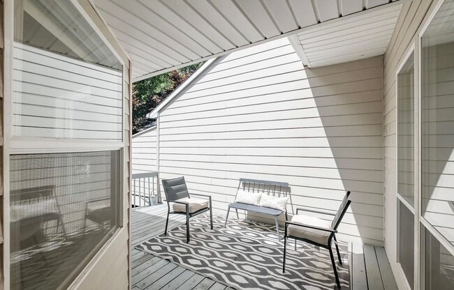 Building Photo - Single Level Home with a 2 car garage