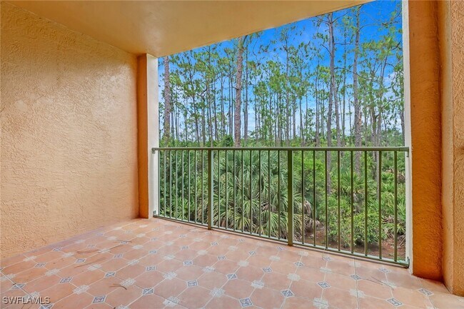 Building Photo - 1240 Wildwood Lakes Blvd