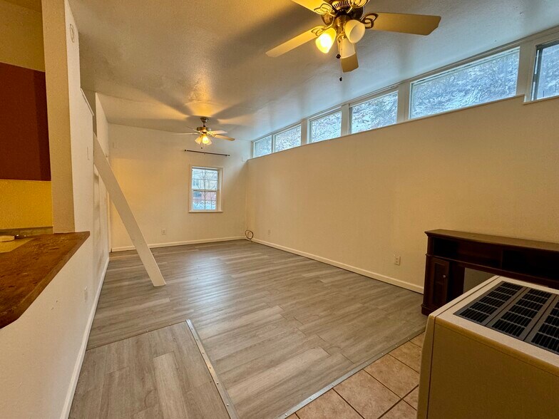 Building Photo - 312 Ruxton Ave