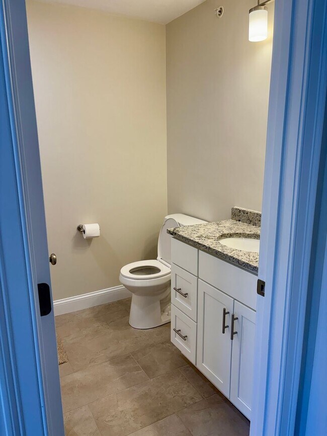 Building Photo - Brand New Townhouse-Style Living with Modern Finishes