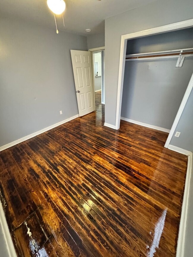 Building Photo - 3 bed house in Church Hill! Enjoy great location, hardwoods, central Ac, and laundry!