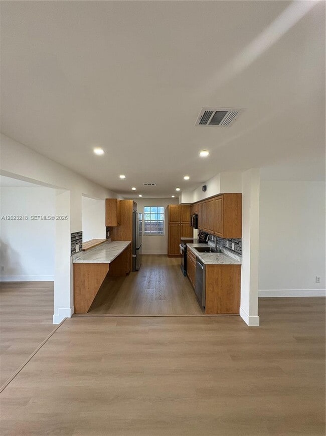 Building Photo - 7150 SW 10th St