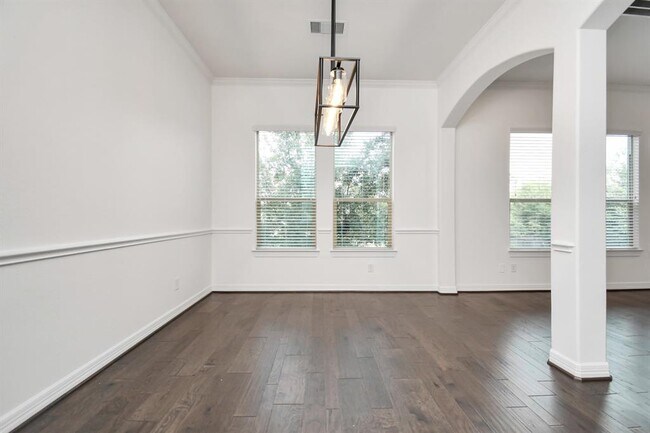 Building Photo - 1411 Upland Arbor Dr