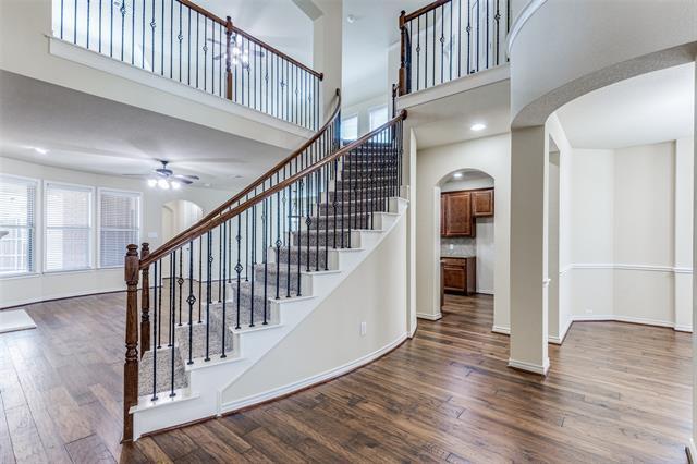 Building Photo - 11233 Seguin Dr