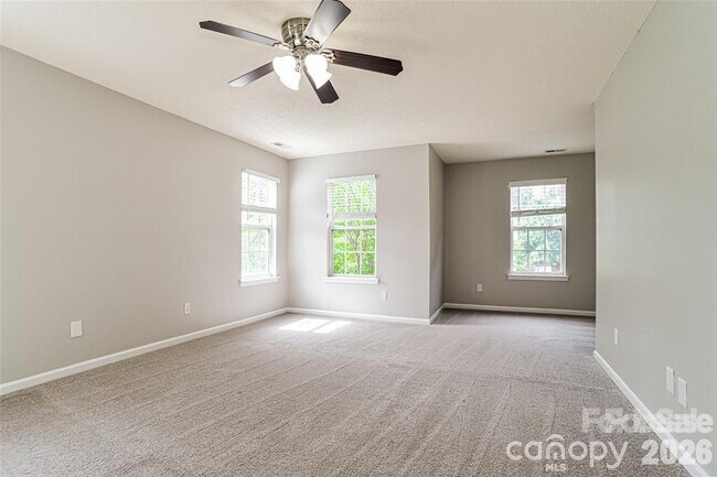 Building Photo - 12125 Winghurst Dr