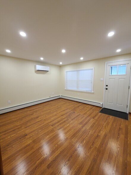 Living Room - 66 Hillside St