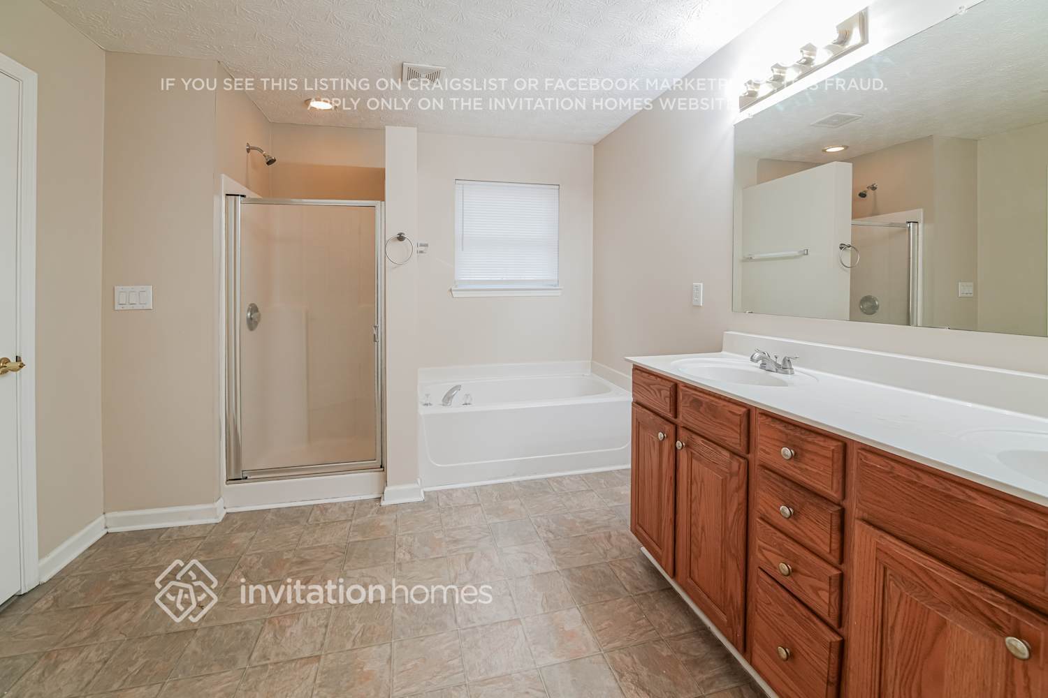 Building Photo - 2070 Dartmoth Way