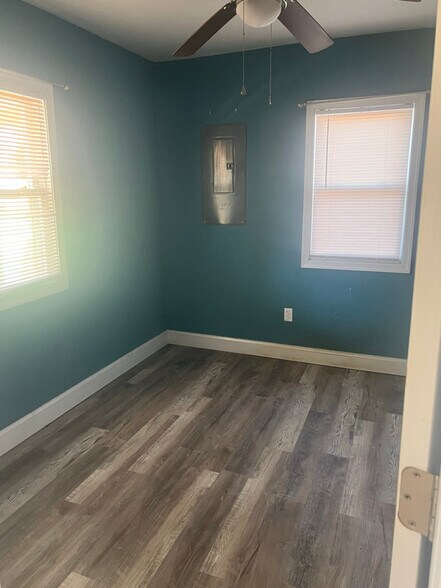 Building Photo - 1108 Bancroft Ave