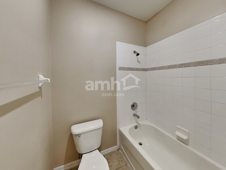 Building Photo - 7529 Dragon Fly Loop