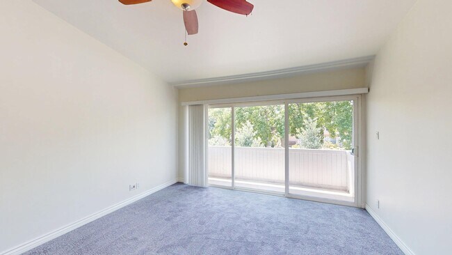 Building Photo - 2 + 2.5 Spacious Studio City Unit Minutes ...