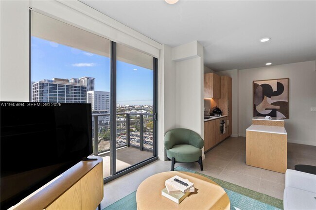 Building Photo - 11 NE 6th St