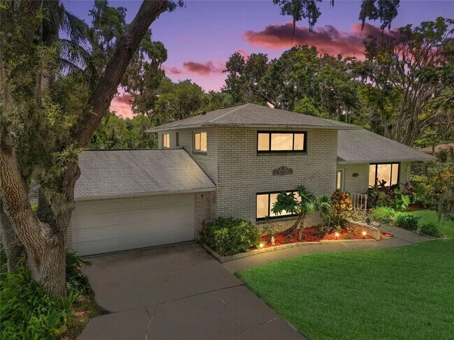 Building Photo - BEAUTIFUL 4BED 2BATH HOME WITH DETACHED OF...