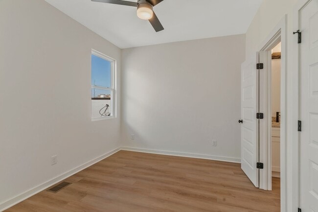 Building Photo - 310 Cedar St