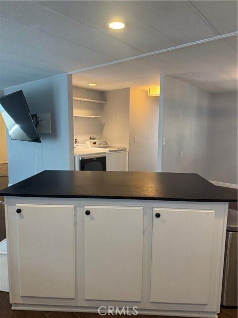 Building Photo - 21851 Newland St