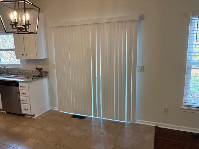 Building Photo - “Your Dream Home Awaits in the Heart of Franklin, TN"