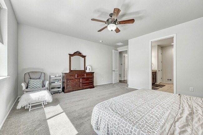Building Photo - 17770 E Anthem Dr