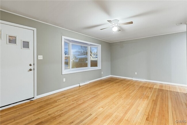 Building Photo - 4 1st St