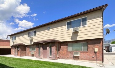 Building Photo - 120 W 1st S