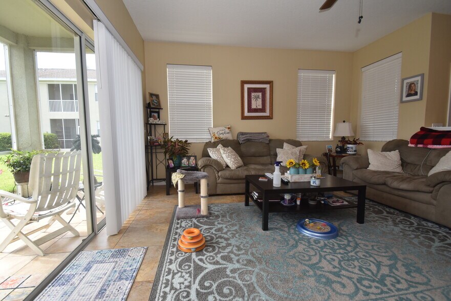 Building Photo - 8617 Karpeal Dr