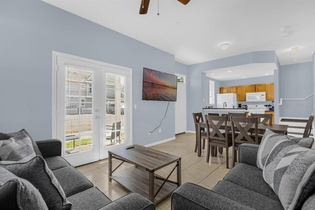 Building Photo - 4013 Venetian Bay Dr