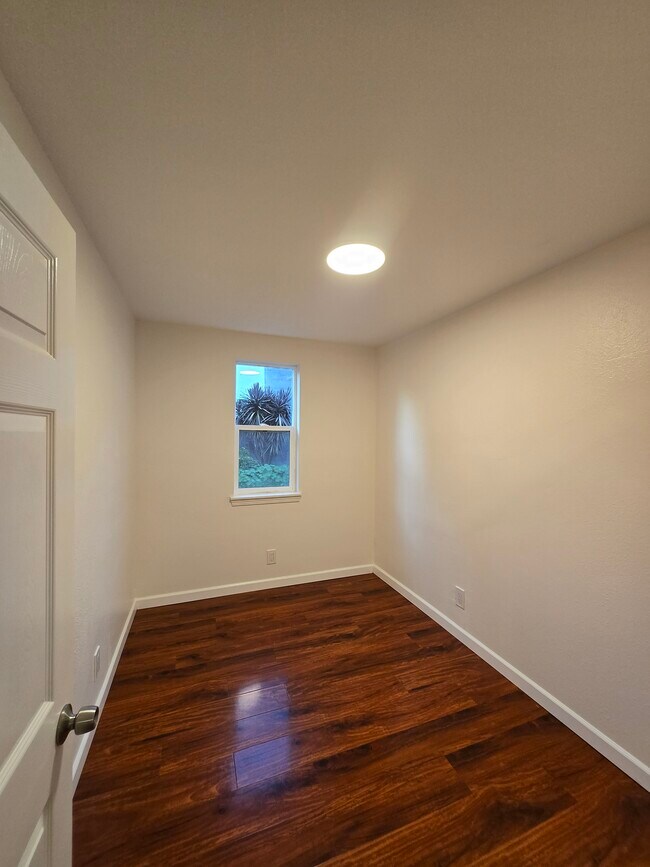 Building Photo - 2117 West St