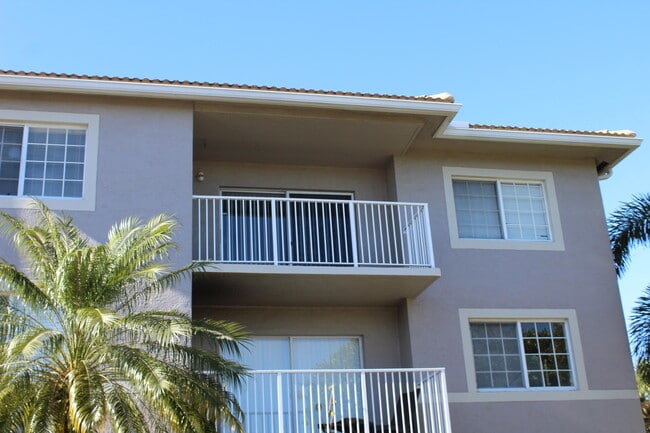 Building Photo - 5065 Wiles Rd