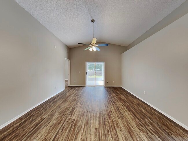 Building Photo - 1408 Sugarberry Ln