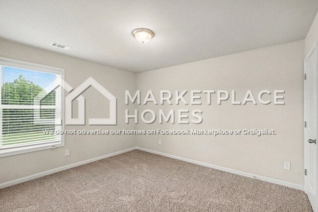 Building Photo - 204 W L Miller Dr
