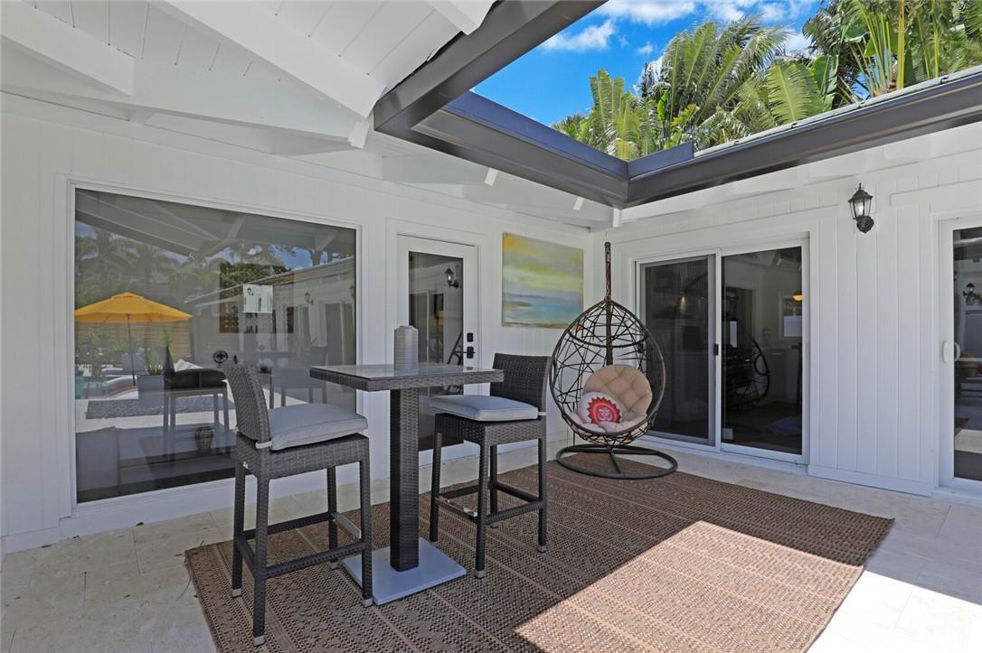 Building Photo - 278 Tropic Dr