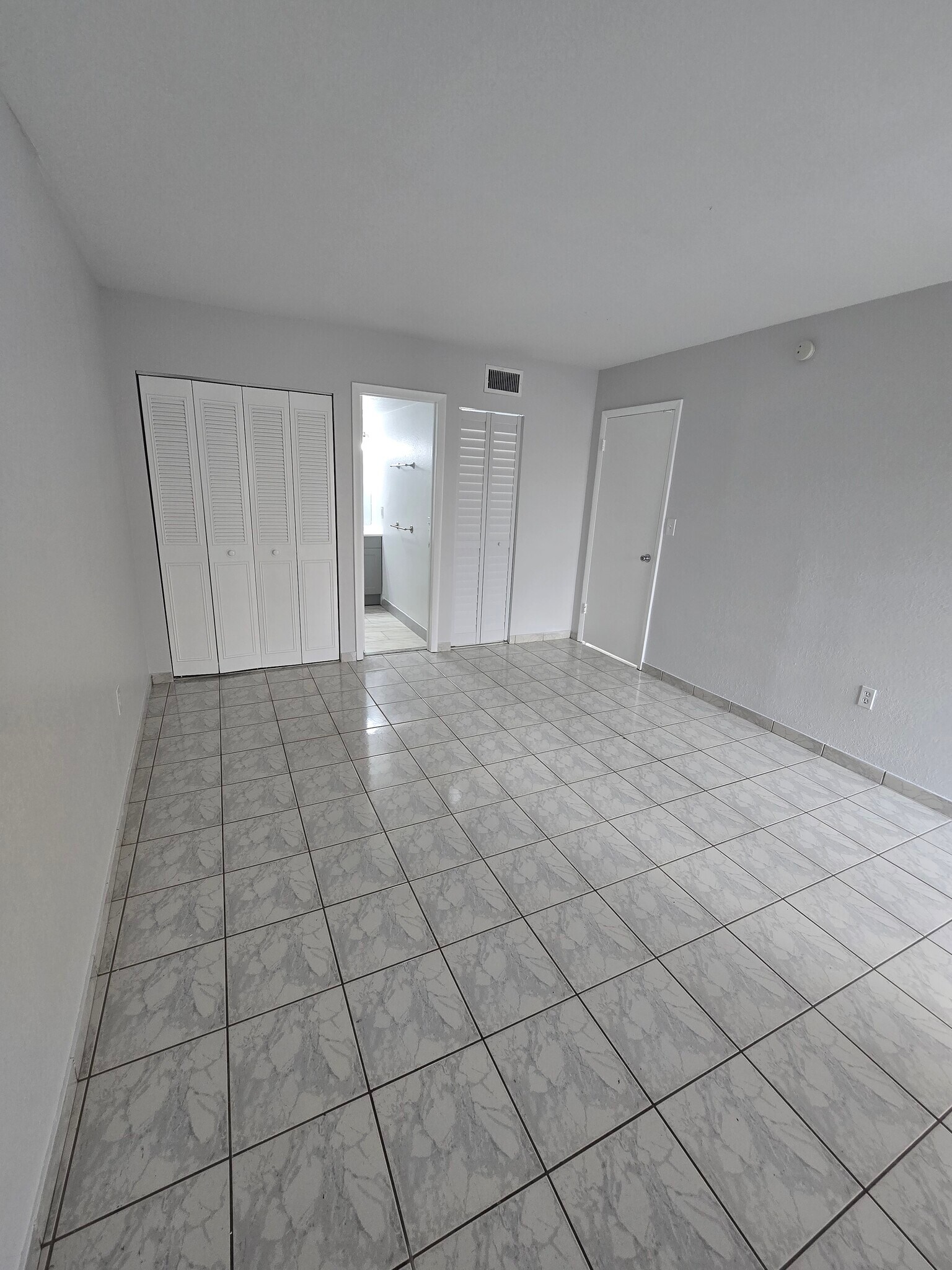 Building Photo - 4715 NW 7th St