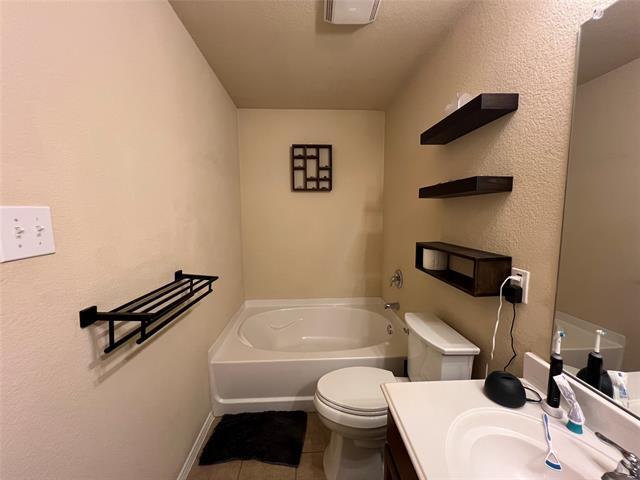 Building Photo - 12946 Adela Dr