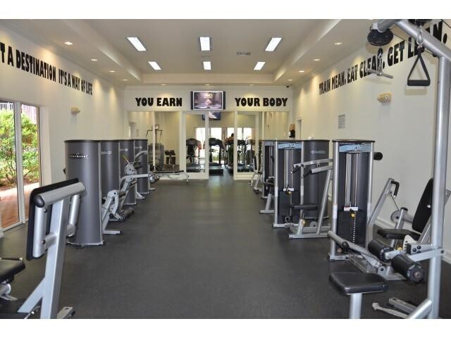 Building Photo - 18335 Ave