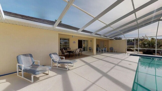 Building Photo - 1398 N Foxrun Terrace