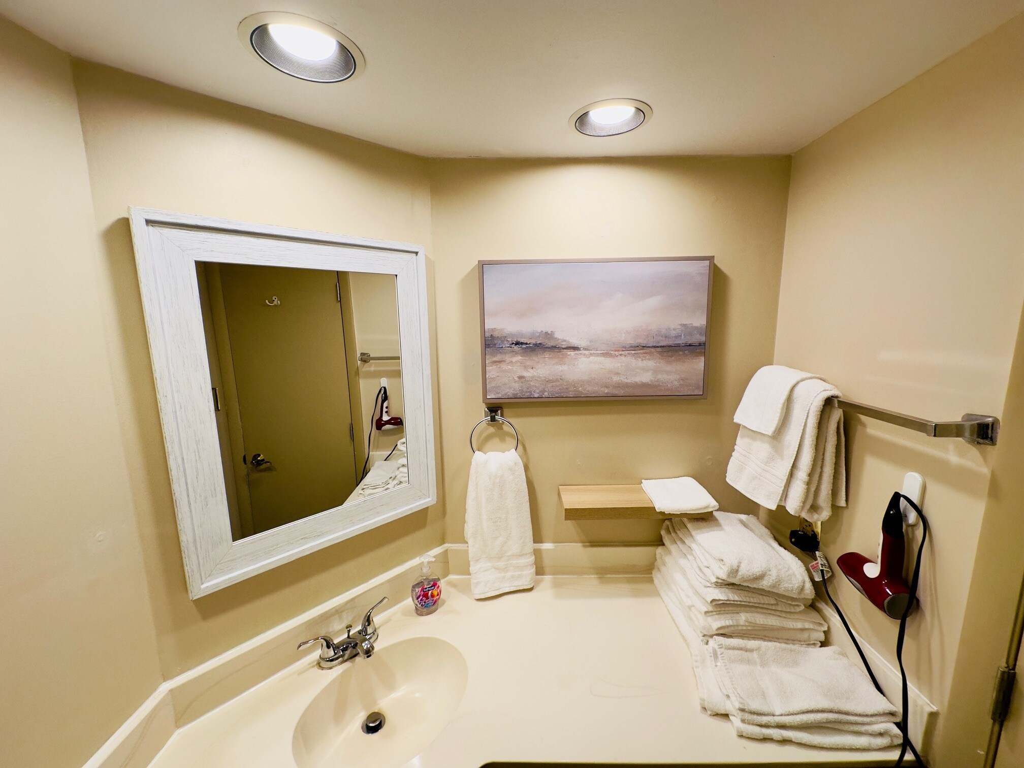 Bathroom - 2406 N Ocean Blvd