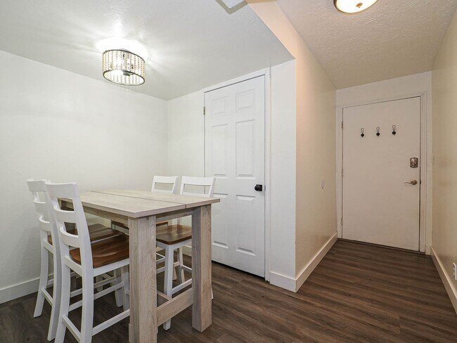 Building Photo - RES_CLOWARD_521