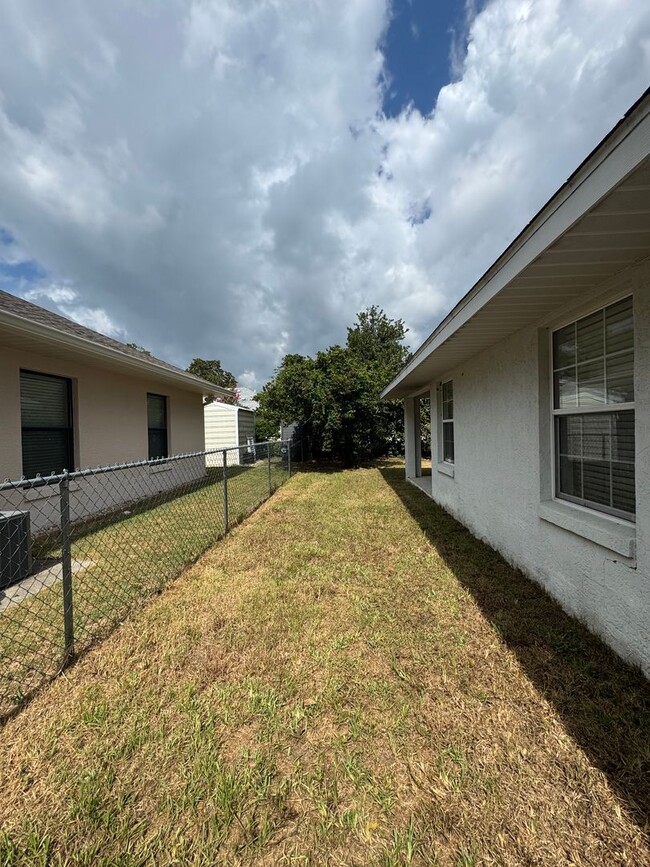 Building Photo - Charming 3BR/2BA Home in Countryside Estat...