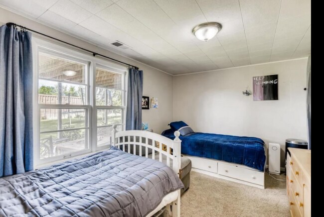 Building Photo - 2080 Orchard Ln