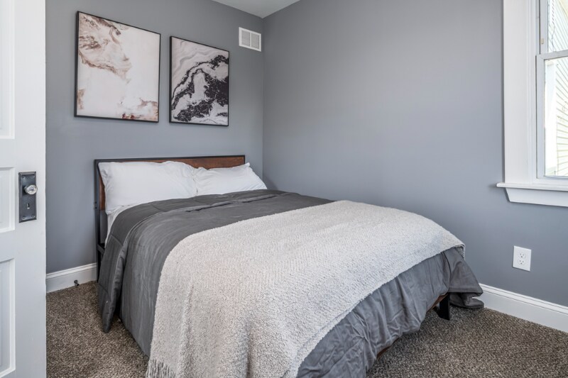 Building Photo - 422 Thornton St