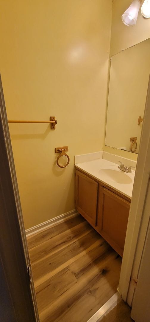 Building Photo - Affordable 2 bedroom / 1 bathroom townhome.