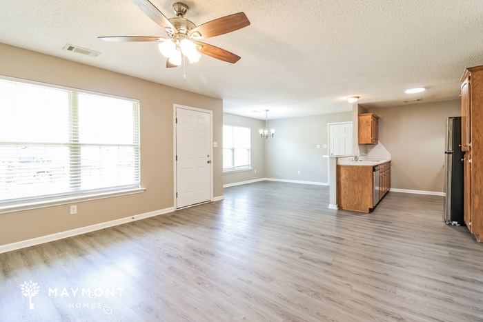 Building Photo - 910 James Madison Dr