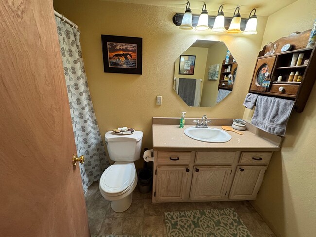 Building Photo - Furnished 4 Bed/2 Bath Seasonal Rental – Absarokee, MT | July–September