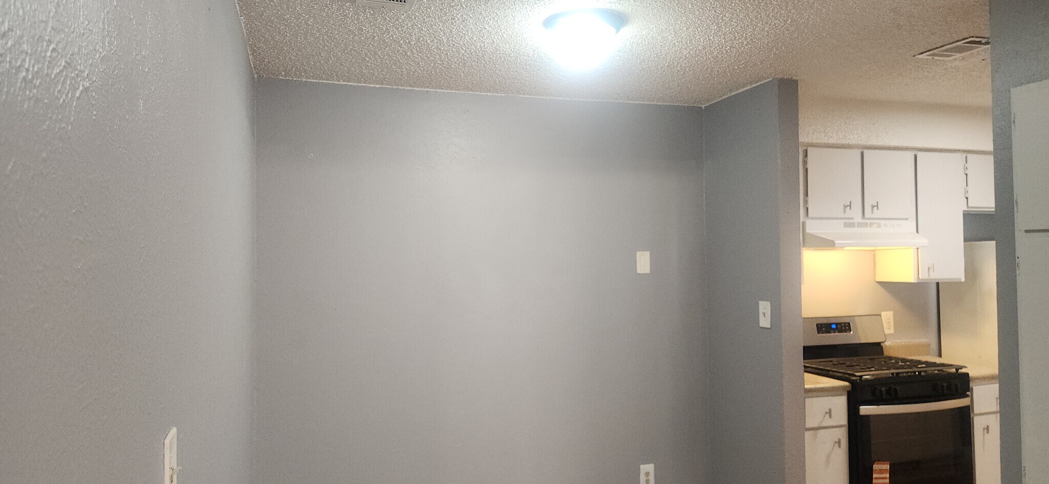 Dining - 10434 Doc Holliday Trl