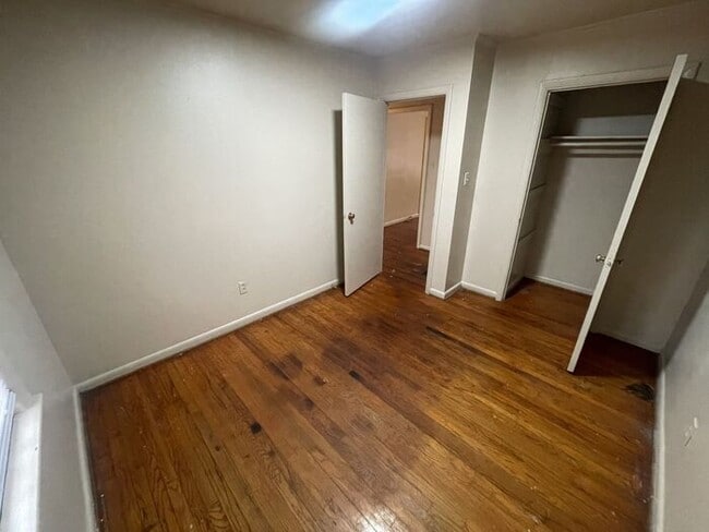 Building Photo - 429 Rose Ln