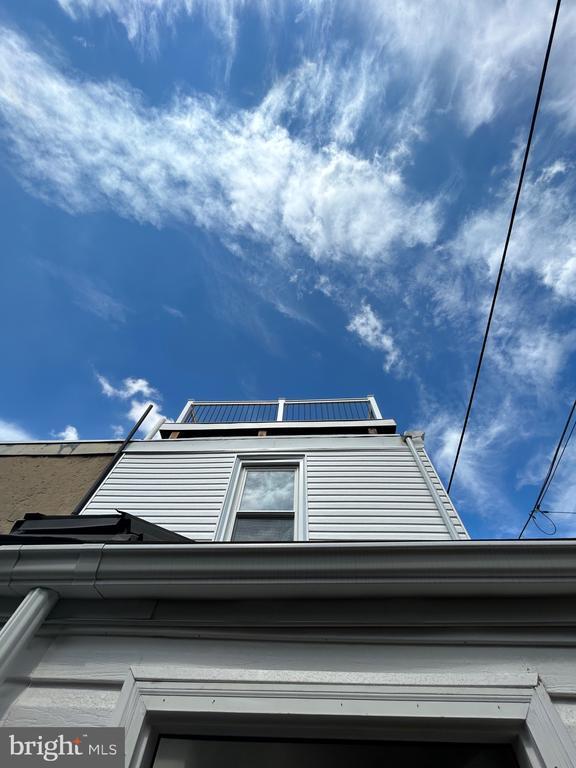 Building Photo - 218 E Wildey St