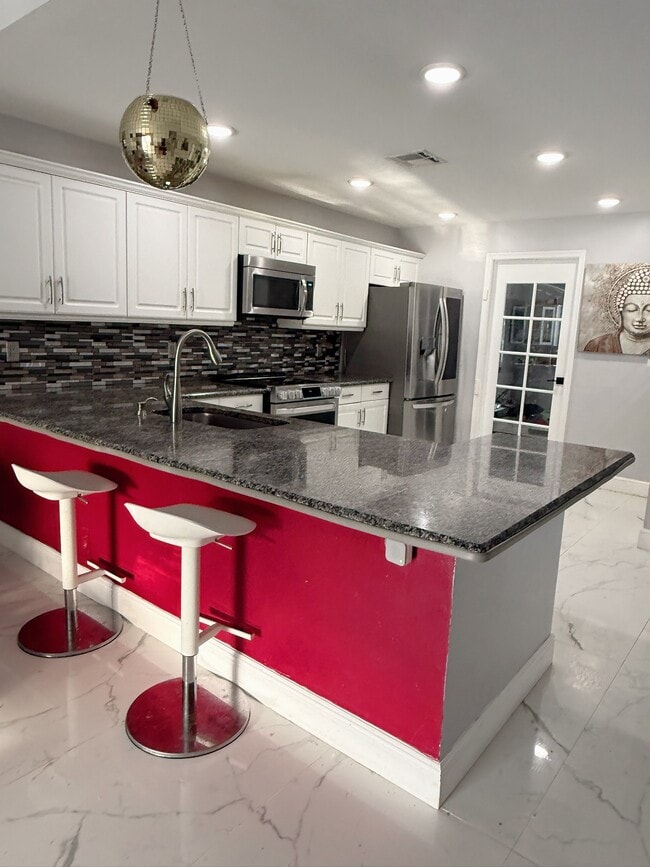 Building Photo - 19625 Sedgefield Terrace