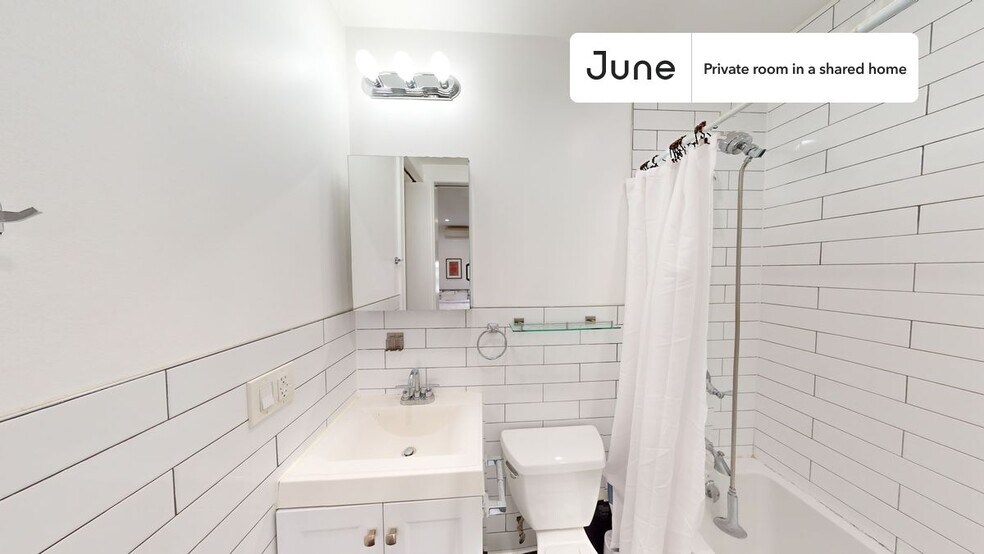 Building Photo - Room in Shared 3 bed/2 bath home in Greenpoint