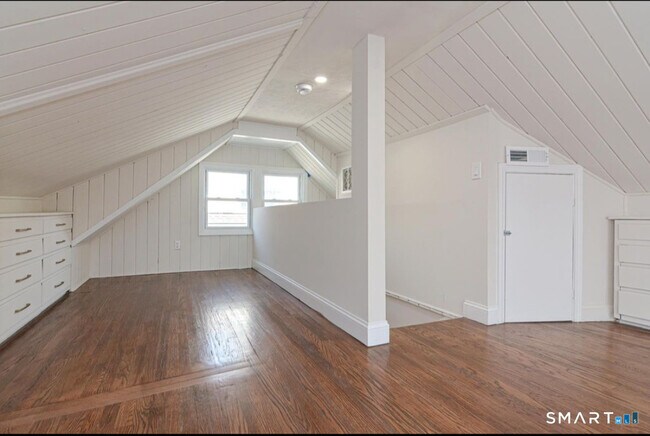 Building Photo - 453 Central Ave