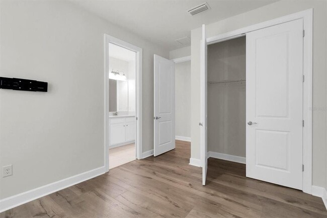 Building Photo - 3282 Francoa Dr